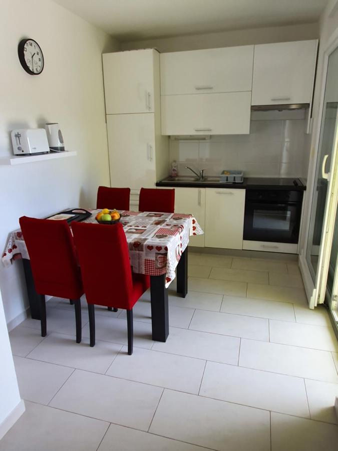 Apartmani Matko Nin Exteriér fotografie
