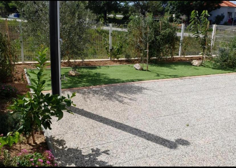Apartmani Matko Nin Exteriér fotografie