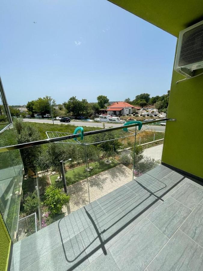 Apartmani Matko Nin Exteriér fotografie