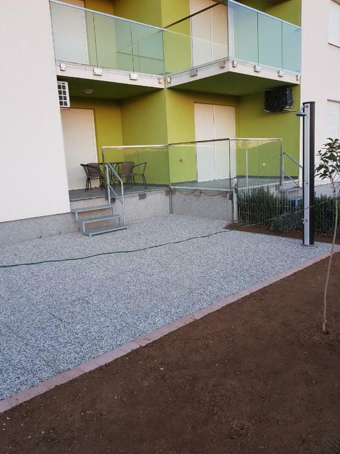 Apartmani Matko Nin Exteriér fotografie